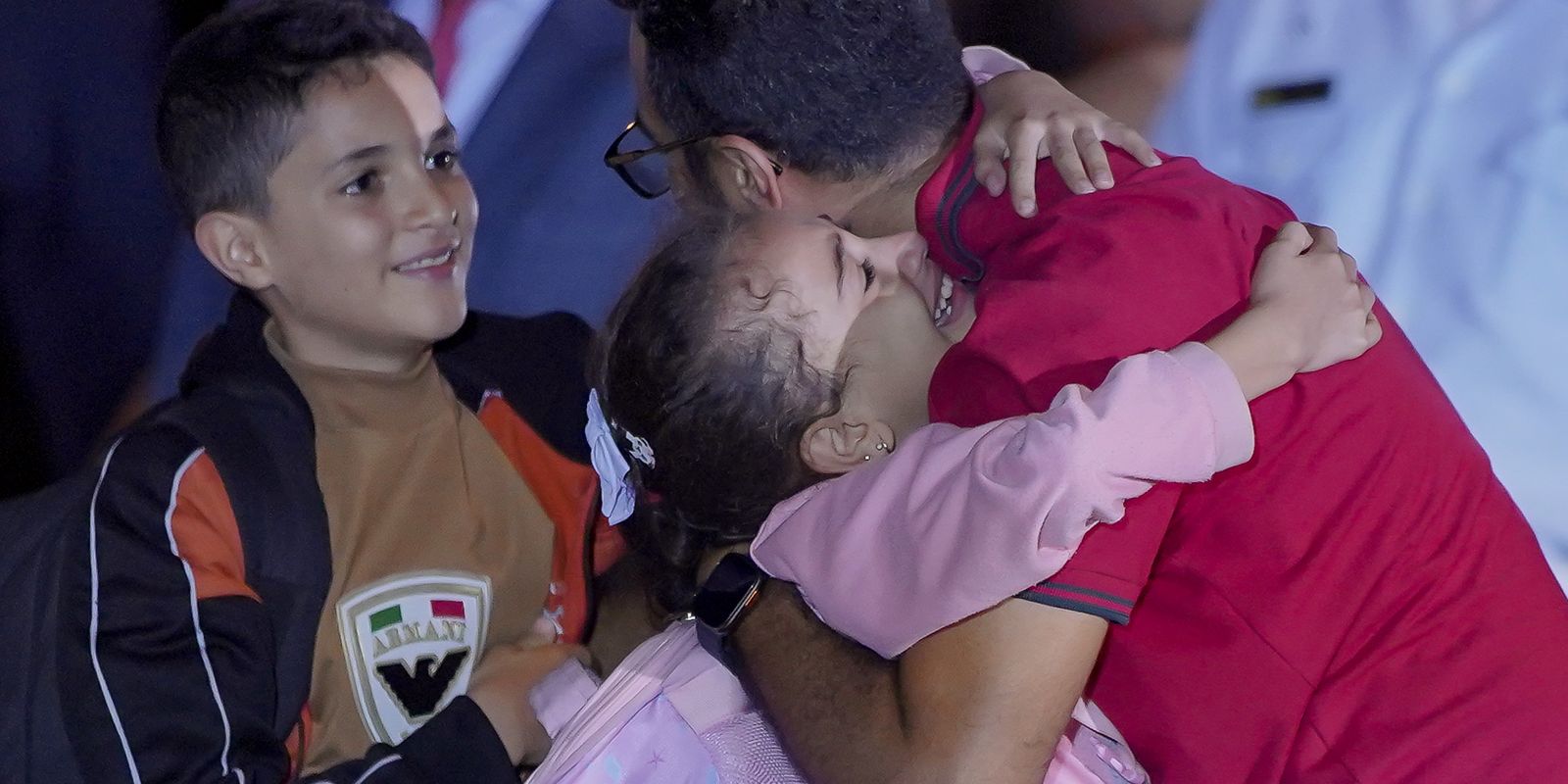 Clima de emoção marcou chegada de brasileiros da Faixa de Gaza