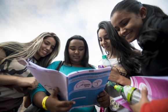 tv-brasil:-programa-caiu-no-enem-traz-comentarios-sobre-a-prova-deste-domingo