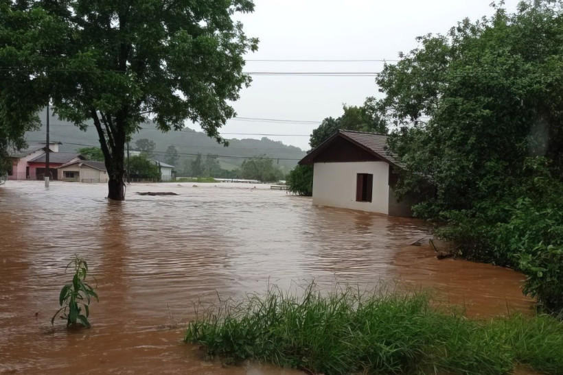 Clima extremo 1: chuvas voltam a matar e destruir no Sul