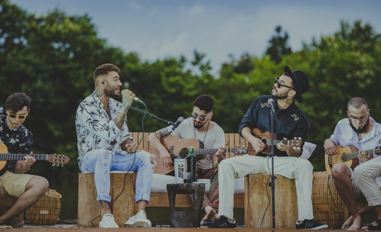 lucas-lucco-apresenta-primeiro-single-de-ep-acustico-gravado-a-beira-de-lagoa