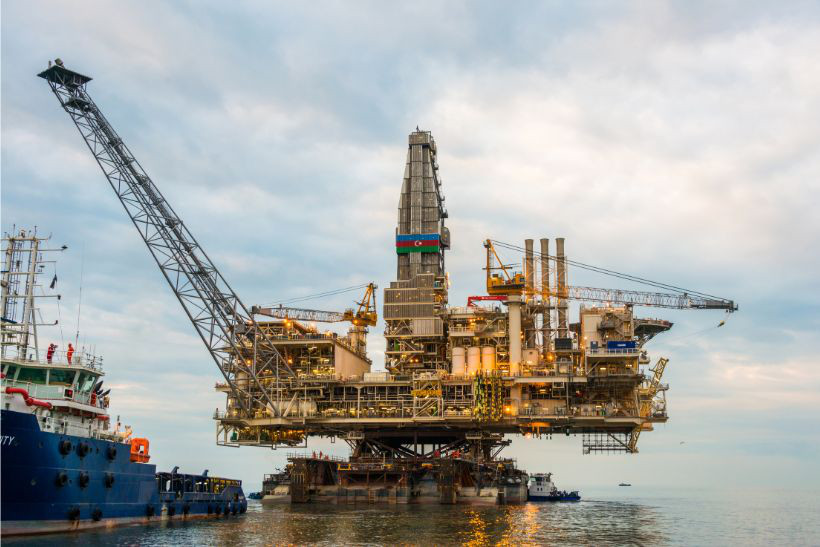 Investimento em petróleo ainda é grande demais para os 1,5ºC, diz IEA
