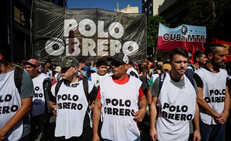 protestos-na-argentina-tem-momentos-de-tensao-e-dois-detidos