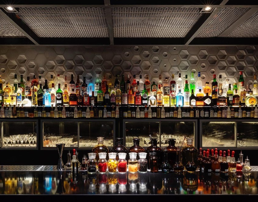 Brasil figurou nos melhores restaurantes, bares, pizzarias e sorveterias do mundo em 2023