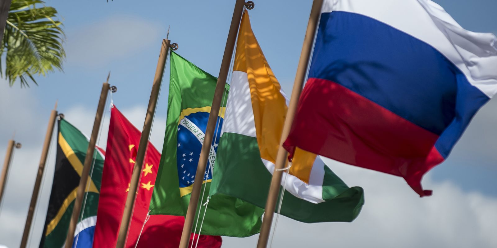 Milei anuncia que Argentina não participará do Brics