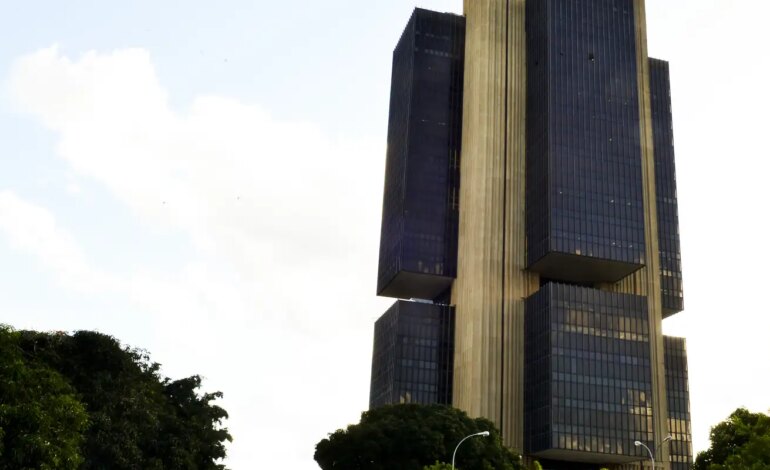 servidores-do-bc-paralisarao-atividades-nos-dias-20-e-21
