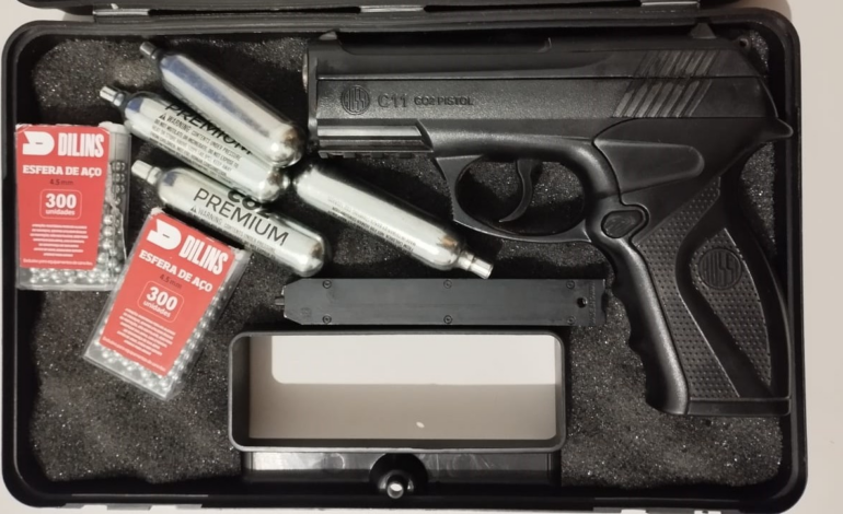 suspeitos-armados-sequestram-mae-e-filho-de-11-anos-e-sao-presos-em-bloqueio-policial