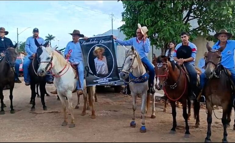 VÍDEO: Lavrador morto a tiros no meio da rua é enterrado ao som de berrante e aplausos