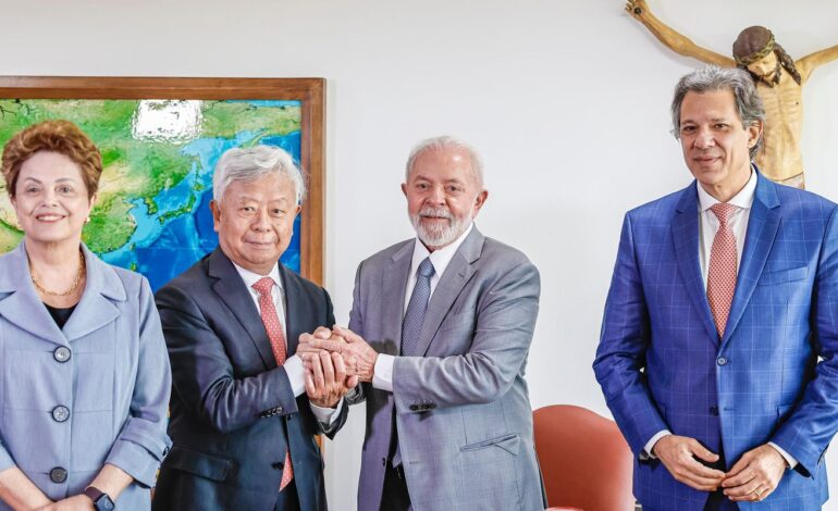 lula-discute-parcerias-em-infraestrutura-com-banco-chines