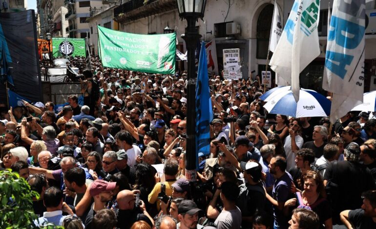 trabalhadores-se-mobilizam-contra-extincao-da-agencia-publica-telam