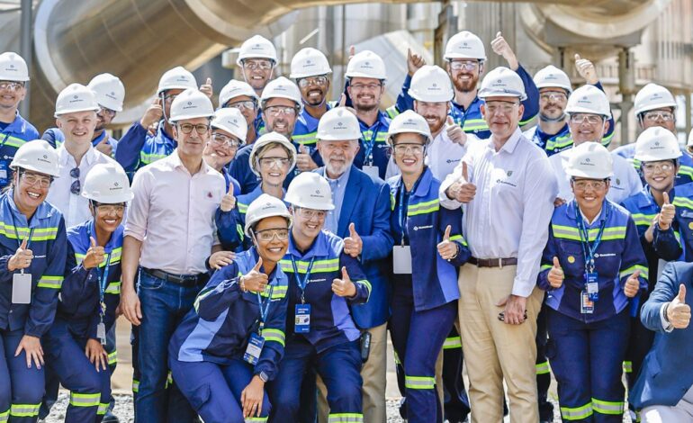Lula inaugura indústria de fertilizantes em Minas Gerais