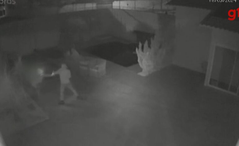 video:-criminoso-atira-contra-vitima-varias-vezes-e-arma-falha-durante-assalto