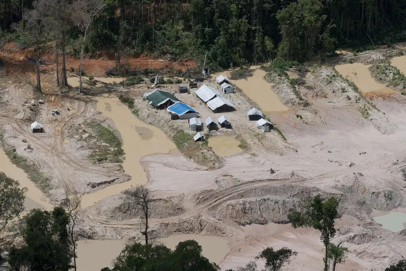 Sete mil garimpeiros seguem atuando ilegalmente na Terra Yanomami
