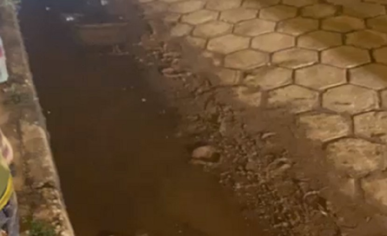 jovem-de-15-anos-morre-apos-perder-o-controle-de-motocicleta-e-ser-atropelado-por-onibus-escolar