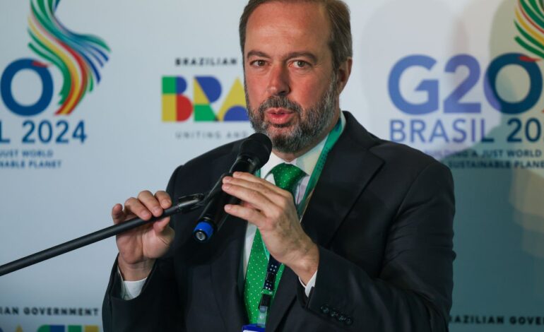 Brasil monitora impacto do conflito Irã x Israel no preço do petróleo