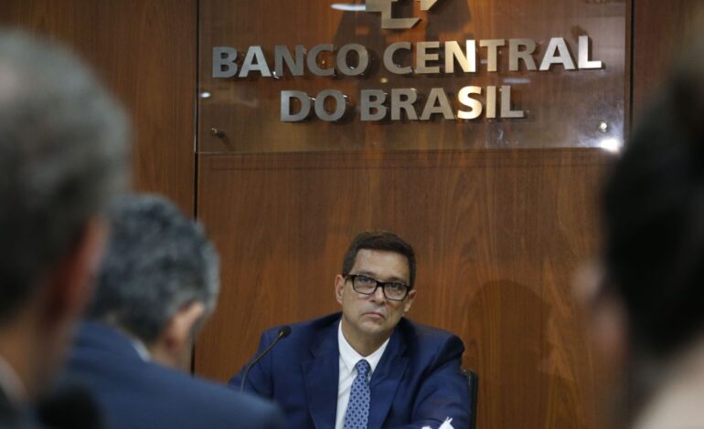 divida-soberana-global-deve-se-tornar-foco-de-atencao,-diz-campos-neto