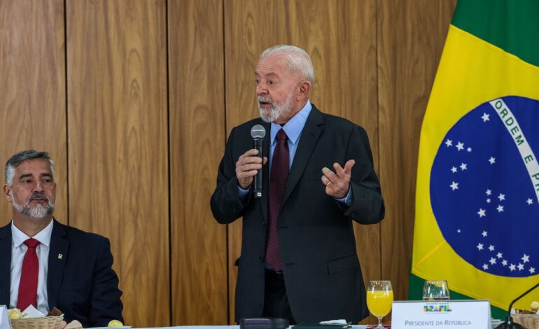 lula-aposta-que-economia-em-2024-crescera-mais-do-que-o-previsto