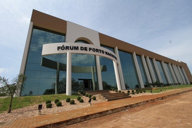 acusados-de-esquartejar-e-queimar-corpo-de-homem-enfrentam-juri-popular