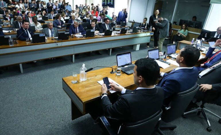 ccj-do-senado-aprova-projeto-que-amplia-cotas-raciais-para-concursos