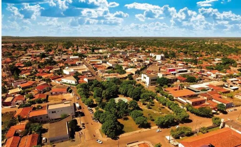 mae-e-suspeita-de-arremessar-bebe-no-chao-e-torturar-crianca-de-9-anos,-diz-policia