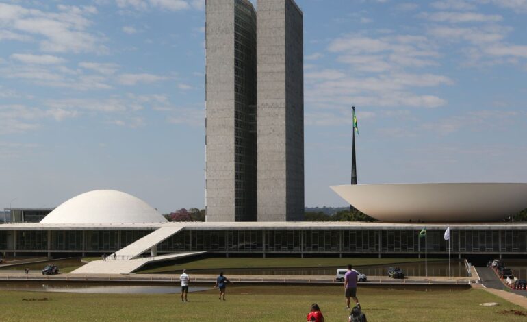 sessao-do-congresso-nacional-sobre-vetos-presidenciais-e-adiada