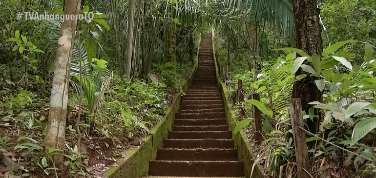 aguas-geladas-de-cachoeiras-sao-opcao-para-quem-quer-relaxar-e-fugir-do-calor