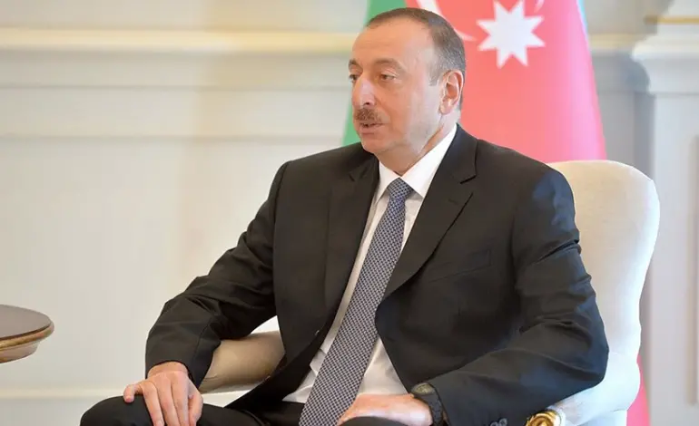 presidente-do-azerbaijao-diz-que-combustiveis-fosseis-sao-“presente-dos-deuses”