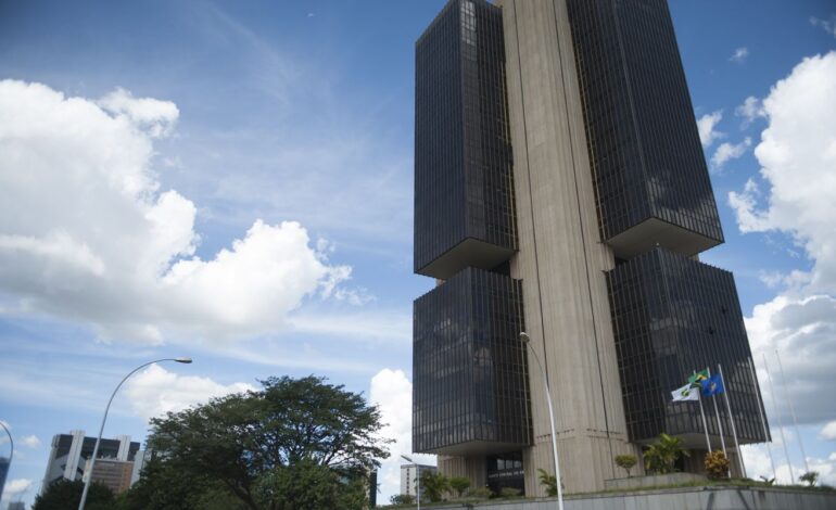 copom-reduz-juros-basicos-da-economia-para-10,5%-ao-ano