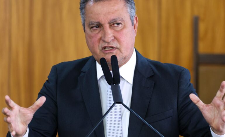 autoridade-federal-vai-atuar-no-rio-grande-do-sul-durante-calamidade