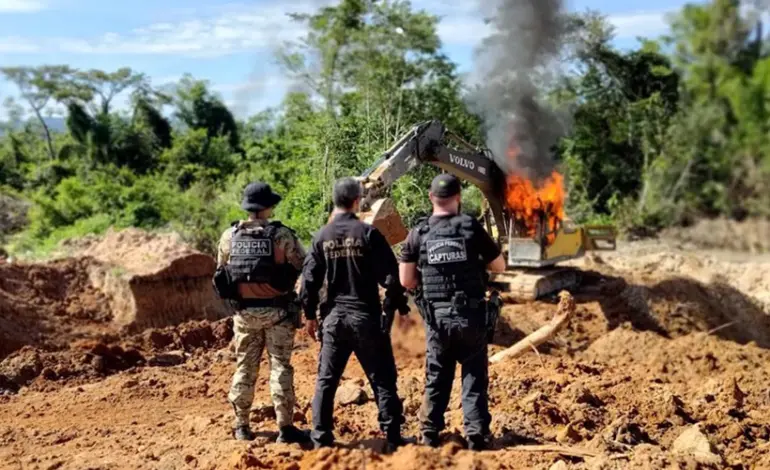 pf-fecha-garimpo-ilegal-na-terra-indigena-kayapo,-no-para