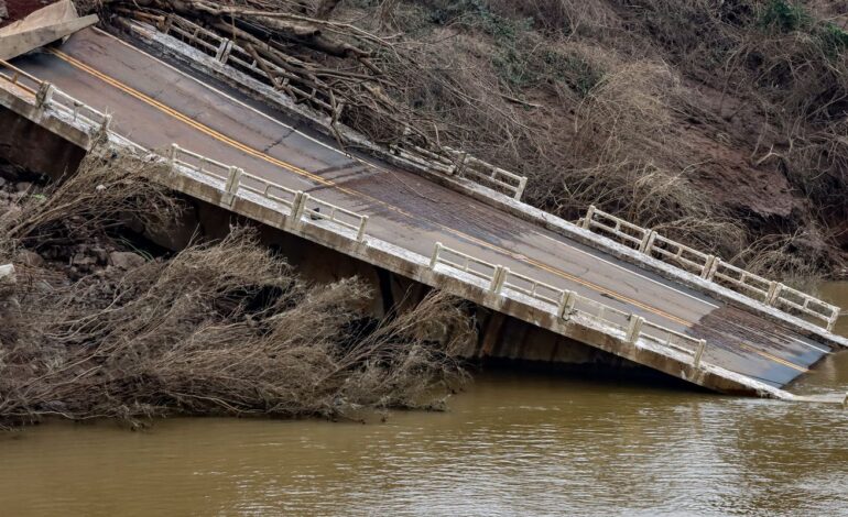 chuvas-no-rs-levam-volks-a-colocar-funcionarios-em-ferias-coletivas