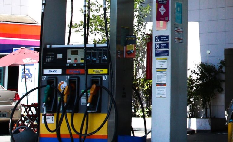 previa-da-inflacao-acelera-para-0,44%-em-maio,-puxada-pela-gasolina