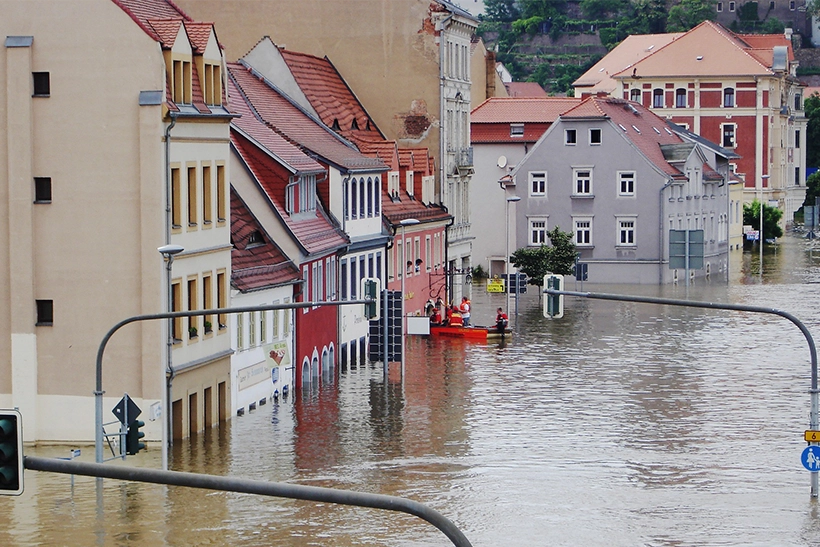 Em meio a enchentes mortais, Alemanha se afasta de metas climáticas