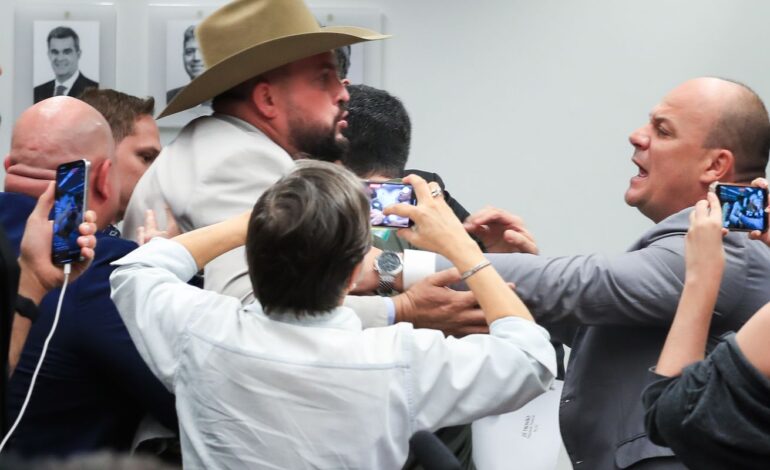 conselho-de-etica-da-camara-arquiva-processo-contra-andre-janones