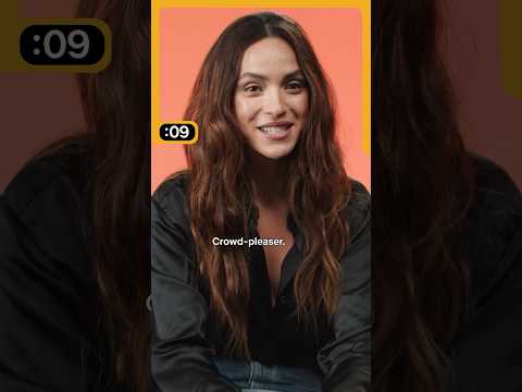 Glen Powell e Adria Arjona contam tudo sobre Hit Man #hitman