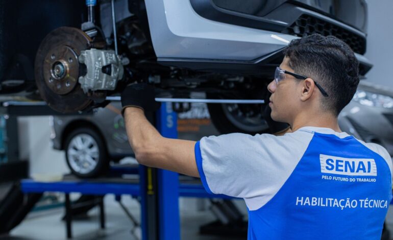 senai-abre-1,2-mil-vagas-em-cursos-tecnicos-com-720-bolsas-de-estudo;-confira