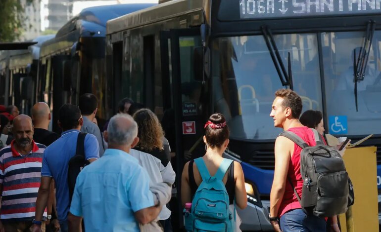 setor-de-servicos-cresce-0,5%-de-marco-para-abril-no-pais,-revela-ibge