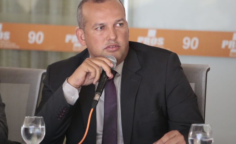 presidente-do-solidariedade-entrega-se-a-pf-apos-tres-dias-foragido