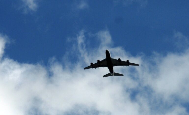 passar-mal-dentro-do-aviao:-o-que-a-companhia-aerea-deve-fazer em-casos-de-mal-estar-ou-de-morte