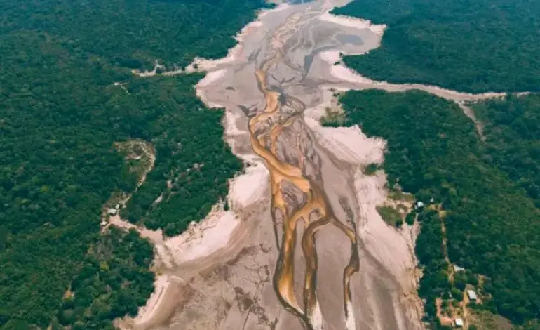 seca-na-amazonia-pode-chegar-antes-do-previsto-e-superar-2023