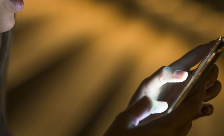 febraban-aponta-que-7-em-cada-10-transacoes-bancarias-sao-via-celular