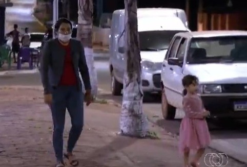 acostumados-com-calor-de-ate-40-graus,-tocantinenses-comemoram-friozinho-noturno: