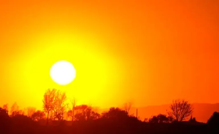 alem-de-sofrerem-com-furacao-beryl,-eua-“torram”-com-calor-extremo