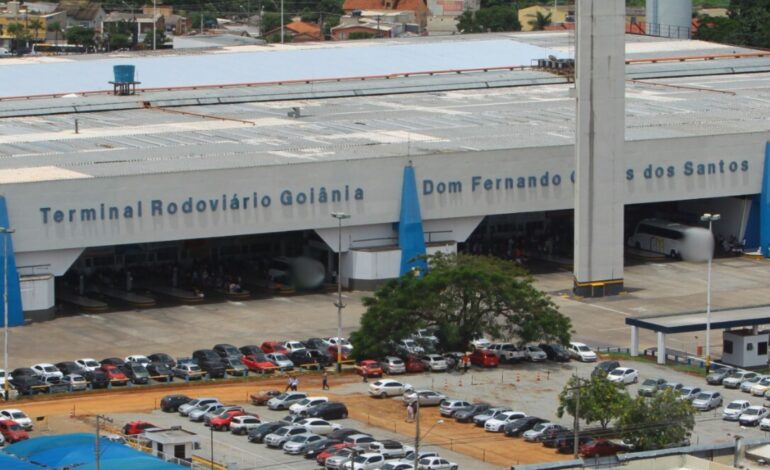 adolescente-que-foi-abusada-por-motorista-de-onibus-enquanto-dormia-ficou-em