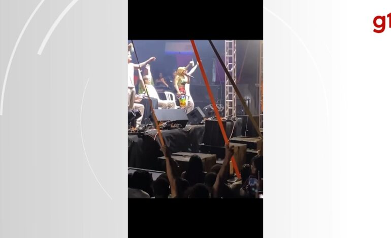 manu-bahtidao-para-show-e-da-bronca-em-homem-que-jogava-latas-no-palco: