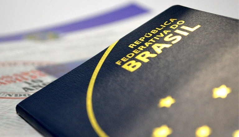 veja-os-passaportes-mais-poderosos-do-mundo-em-2024;-brasil-sobe-no-ranking