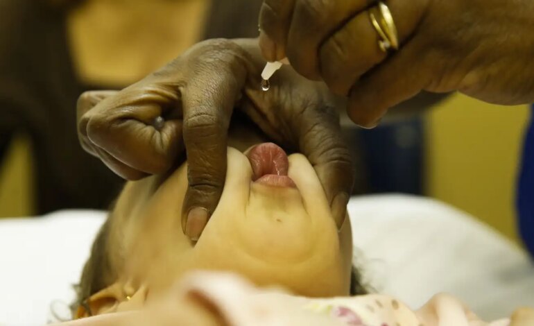 polio:-oms-vacinara-600-mil-criancas-com-menos-de-8-anos-em-gaza