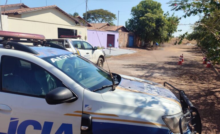 mulher-esfaqueada-passou-por-cirurgia-e-esta-internada;-mae-dela-morreu-e-companheiro-foi-preso