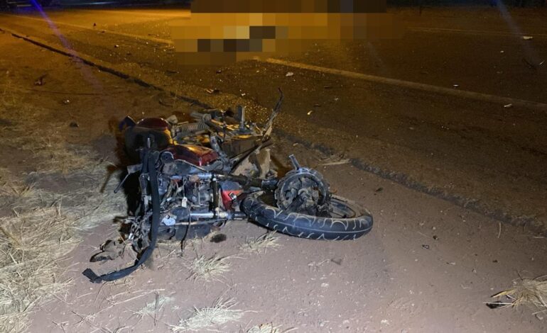 motociclista-morre-apos-bater-de-frente-com-caminhonete-na-marginal-da-br-153
