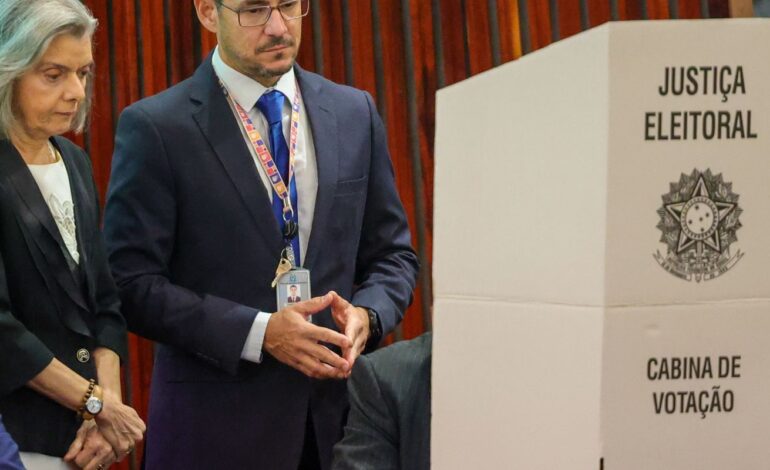eleicoes-2024:-tse-lacra-sistema-que-sera-usado-em-urnas