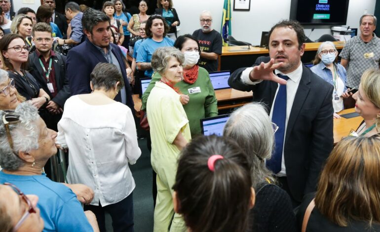 comissao-de-etica-da-camara-abre-investigacao-contra-glauber-braga